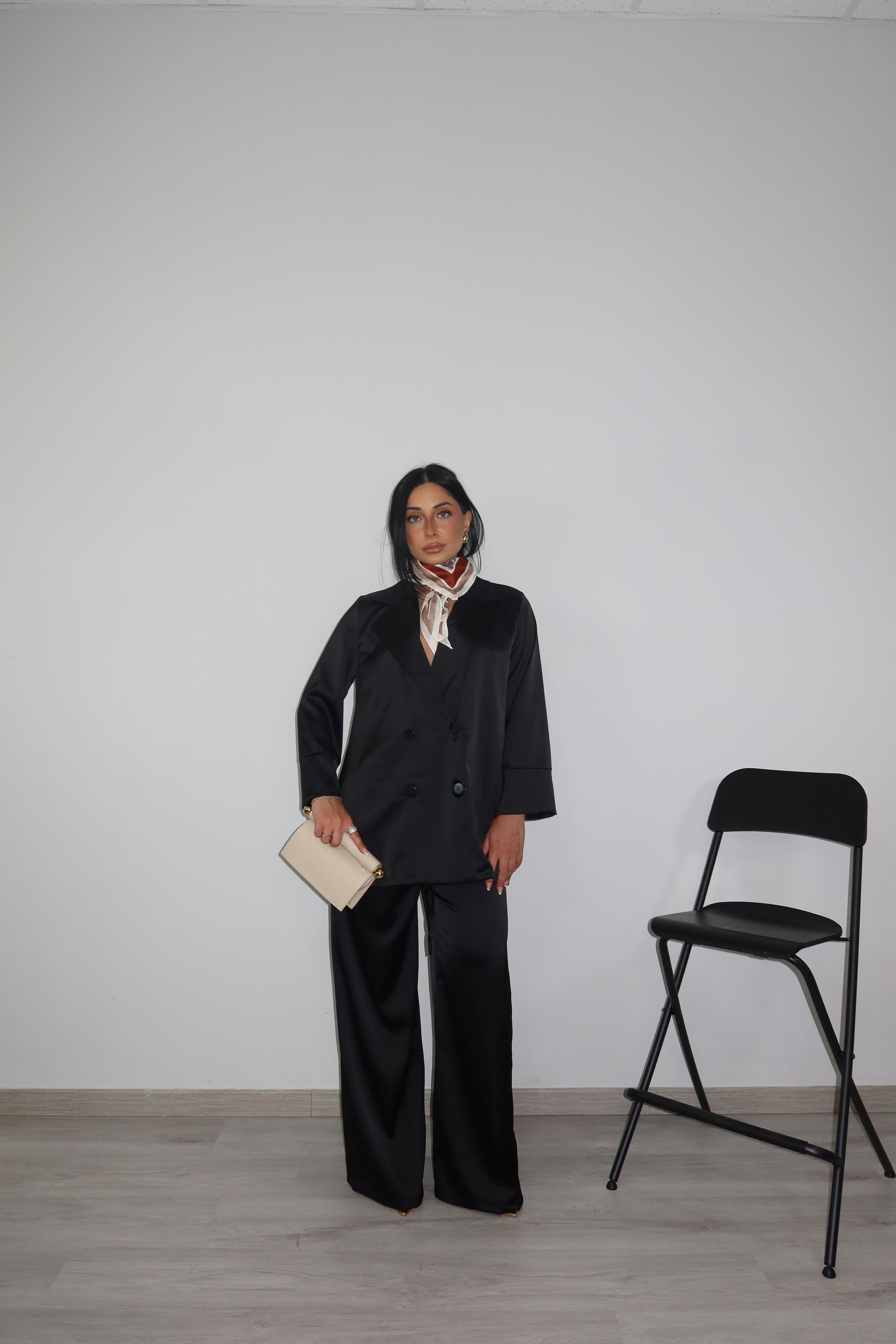 Tailleur Nilufar